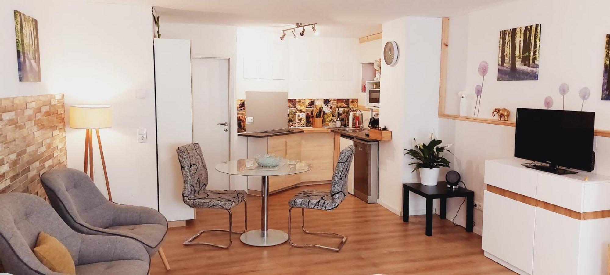 Modernes Souterrain Apartment Black Forest Mit Separatem Eingang Und Kfz-Stellplatz Bad Dürrheim Exteriér fotografie